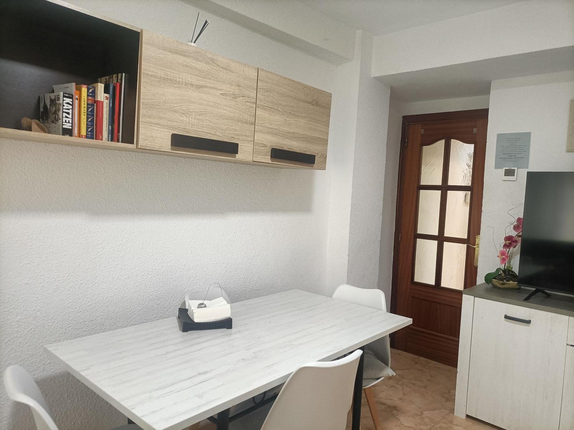 Apartamento Espacioso Frente Al Corte Ingles Con Plaza De Garaje Gratis - Vu75 Саламанка Экстерьер фото